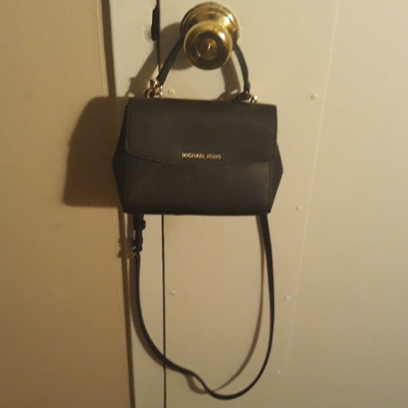 Michael Kors Hand Bag - Picture 3 of 4